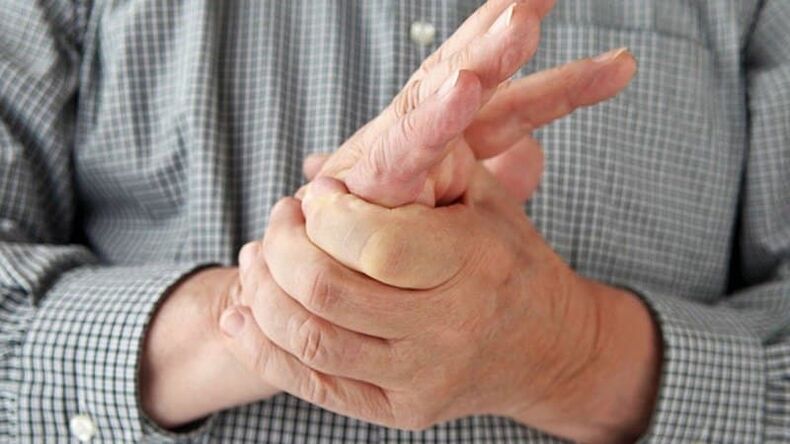 Come sbarazzarsi del dolore nelle articolazioni delle dita